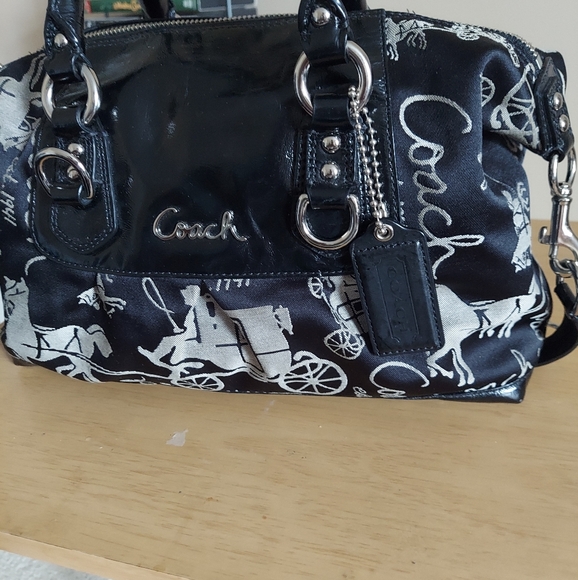 Coach purse - Picture 2 of 3